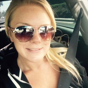 Meet your Posher, Krystal